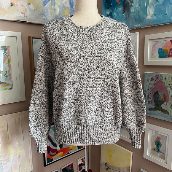 GAP Sweaters - Gap Marled Knit Sweater White Black Minmalist Pullover Womens M Classic Neutral